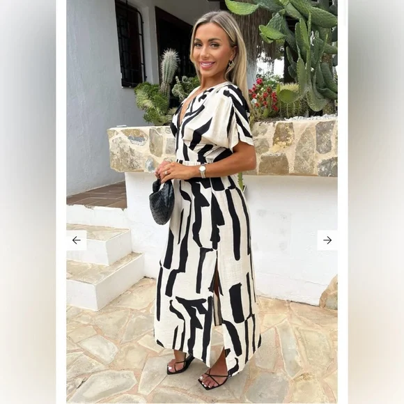 NEW Black and White Abstract Dress! - Picture 2 of 3